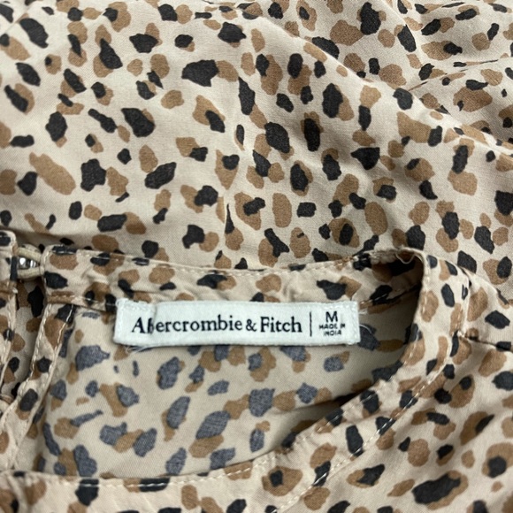 Abercrombie M blouse - Picture 2 of 4